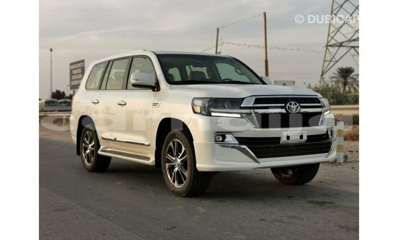 Buy Import Toyota Land Cruiser White Car in Import - Dubai in Abia State Buy Import Toyota Land Cruiser White Car in Import - Dubai in Abia State
