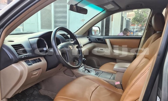 Acheter Occasion Voiture Toyota Highlander Vert à Lagos, État de Lagos Acheter Occasion Voiture Toyota Highlander Vert à Lagos, État de Lagos