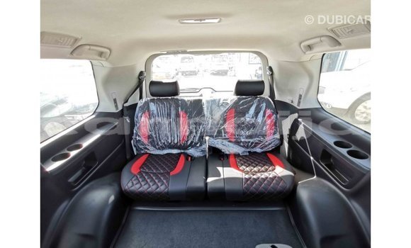 Buy Import Toyota Land Cruiser White Car in Import - Dubai in Abia State Buy Import Toyota Land Cruiser White Car in Import - Dubai in Abia State