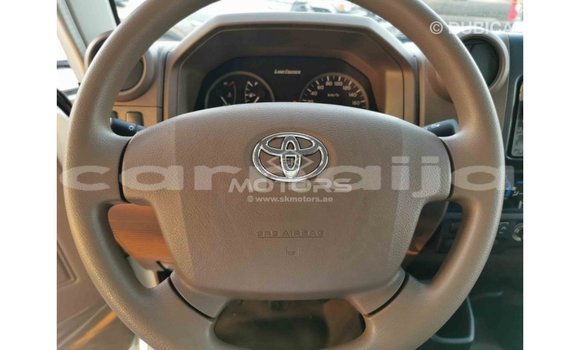 Buy Import Toyota Land Cruiser White Car in Import - Dubai in Abia State Buy Import Toyota Land Cruiser White Car in Import - Dubai in Abia State