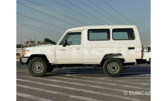 Buy Import Toyota Land Cruiser White Car in Import - Dubai in Abia State Buy Import Toyota Land Cruiser White Car in Import - Dubai in Abia State