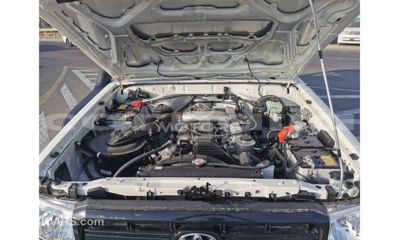 Buy Import Toyota Land Cruiser White Car in Import - Dubai in Abia State Buy Import Toyota Land Cruiser White Car in Import - Dubai in Abia State