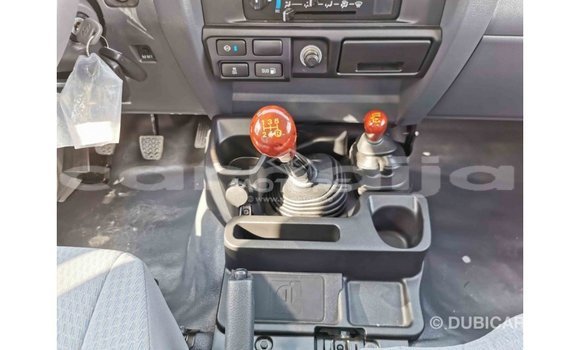 Buy Import Toyota Land Cruiser Beige Car in Import - Dubai in Abia State Buy Import Toyota Land Cruiser Beige Car in Import - Dubai in Abia State