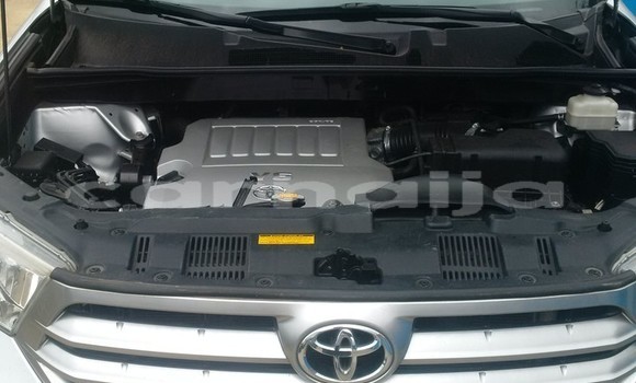 Buy New Toyota Highlander Silver Car in Ikeja in Lagos State Buy New Toyota Highlander Silver Car in Ikeja in Lagos State