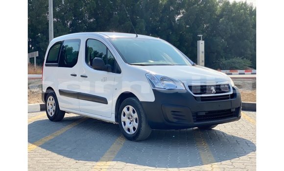 Acheter Import Voiture Peugeot Partner Blanc à Import - Dubai, État d'Abia