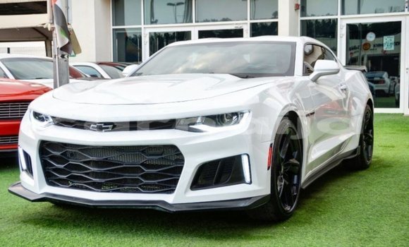 Acheter Import Voiture Chevrolet Camaro Blanc à Import - Dubai, État d'Abia