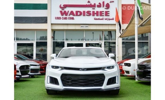 Acheter Import Voiture Chevrolet Camaro Blanc à Import - Dubai, État d'Abia Acheter Import Voiture Chevrolet Camaro Blanc à Import - Dubai, État d'Abia