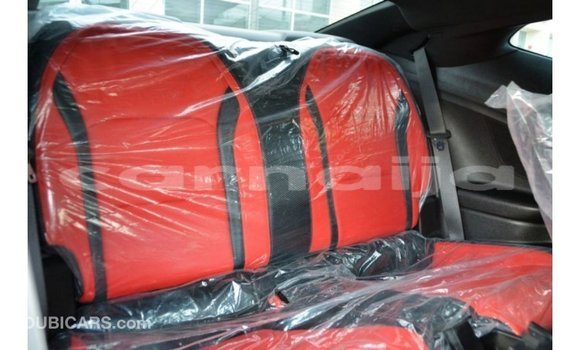 Acheter Import Voiture Chevrolet Camaro Blanc à Import - Dubai, État d'Abia Acheter Import Voiture Chevrolet Camaro Blanc à Import - Dubai, État d'Abia