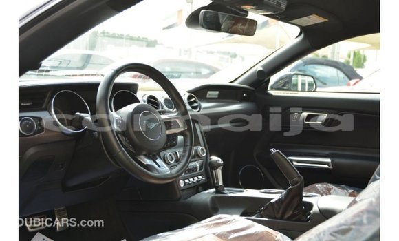 Acheter Import Voiture Ford Mustang Noir à Import - Dubai, État d'Abia Acheter Import Voiture Ford Mustang Noir à Import - Dubai, État d'Abia