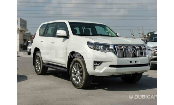 Acheter Import Voiture Toyota Prado Blanc à Import - Dubai, État d'Abia Acheter Import Voiture Toyota Prado Blanc à Import - Dubai, État d'Abia