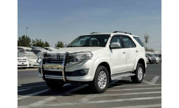 Buy Import Toyota Fortuner White Car in Import - Dubai in Abia State Buy Import Toyota Fortuner White Car in Import - Dubai in Abia State