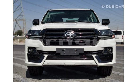 Acheter Import Voiture Toyota Land Cruiser Blanc à Import - Dubai, État d'Abia Acheter Import Voiture Toyota Land Cruiser Blanc à Import - Dubai, État d'Abia