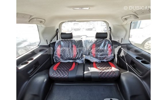 Acheter Import Voiture Toyota Land Cruiser Blanc à Import - Dubai, État d'Abia Acheter Import Voiture Toyota Land Cruiser Blanc à Import - Dubai, État d'Abia