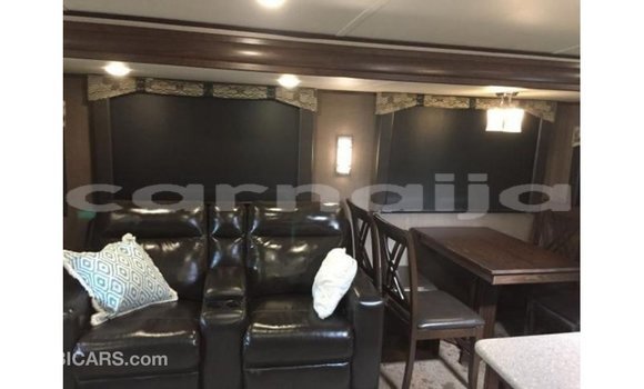 Acheter Import Voiture GMC Safari Blanc à Import - Dubai, État d'Abia Acheter Import Voiture GMC Safari Blanc à Import - Dubai, État d'Abia