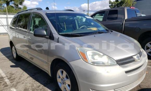 Buy New Toyota Sienna Silver Car in Badagry in Lagos State