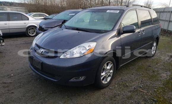 Buy New Toyota Sienna Silver Car in Badagry in Lagos State Buy New Toyota Sienna Silver Car in Badagry in Lagos State