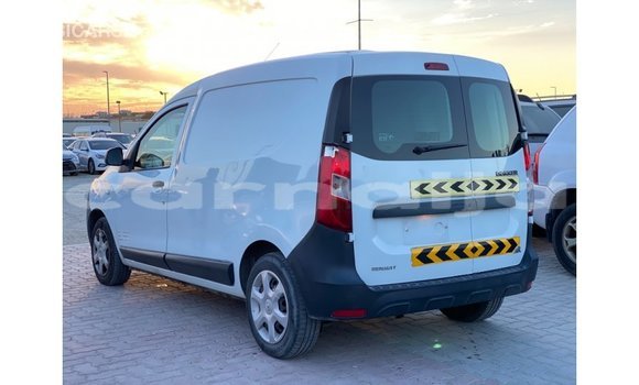 Buy Import Renault 6 White Car in Import - Dubai in Abia State Buy Import Renault 6 White Car in Import - Dubai in Abia State