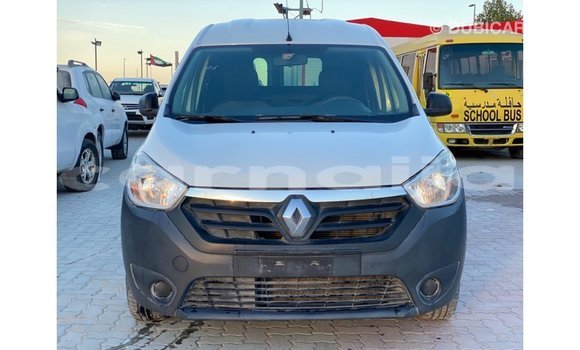 Buy Import Renault 6 White Car in Import - Dubai in Abia State Buy Import Renault 6 White Car in Import - Dubai in Abia State