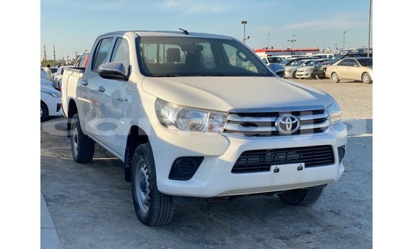 Acheter Import Voiture Toyota Hilux Blanc à Import - Dubai, État d'Abia