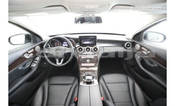 Buy Import Mercedes‒Benz 1213 Black Truck in Import - Dubai in Abia State Buy Import Mercedes‒Benz 1213 Black Truck in Import - Dubai in Abia State