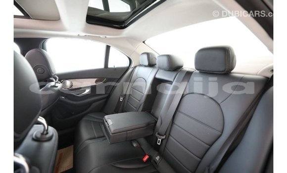 Buy Import Mercedes‒Benz 1213 Black Truck in Import - Dubai in Abia State Buy Import Mercedes‒Benz 1213 Black Truck in Import - Dubai in Abia State