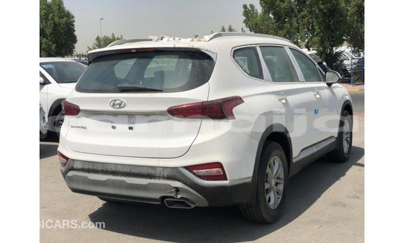 Acheter Import Voiture Hyundai Santa Fe Blanc à Import - Dubai, État d'Abia Acheter Import Voiture Hyundai Santa Fe Blanc à Import - Dubai, État d'Abia