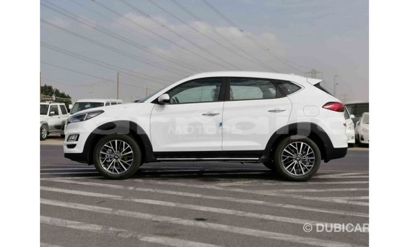 Buy Import Hyundai Tucson White Car in Import - Dubai in Abia State Buy Import Hyundai Tucson White Car in Import - Dubai in Abia State