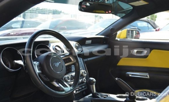 Acheter Import Voiture Ford Mustang Noir à Import - Dubai, État d'Abia Acheter Import Voiture Ford Mustang Noir à Import - Dubai, État d'Abia