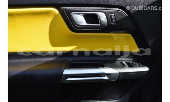 Acheter Import Voiture Ford Mustang Noir à Import - Dubai, État d'Abia Acheter Import Voiture Ford Mustang Noir à Import - Dubai, État d'Abia