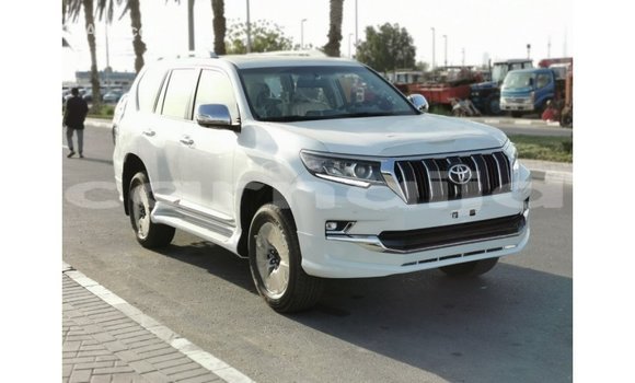 Acheter Import Voiture Toyota Prado Blanc à Import - Dubai, État d'Abia Acheter Import Voiture Toyota Prado Blanc à Import - Dubai, État d'Abia