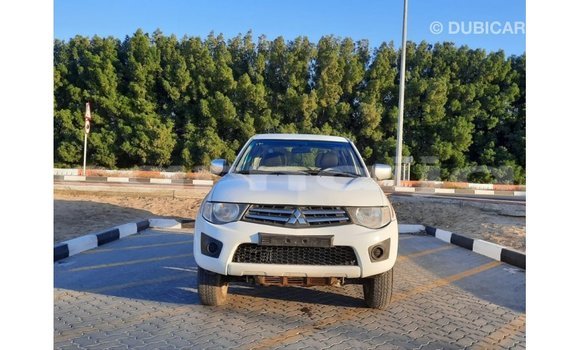 Acheter Import Voiture Mitsubishi L200 Blanc à Import - Dubai, État d'Abia Acheter Import Voiture Mitsubishi L200 Blanc à Import - Dubai, État d'Abia