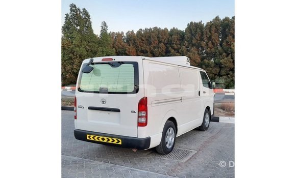 Acheter Import Voiture Toyota Hiace Blanc à Import - Dubai, État d'Abia Acheter Import Voiture Toyota Hiace Blanc à Import - Dubai, État d'Abia