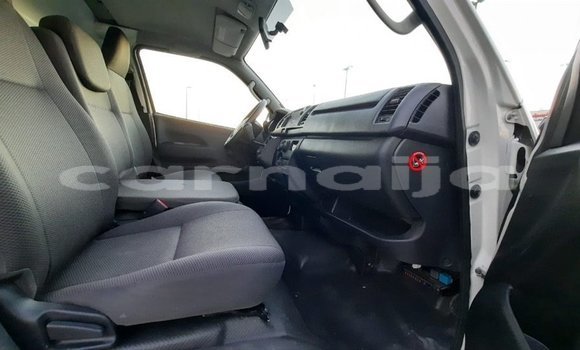 Acheter Import Voiture Toyota Hiace Blanc à Import - Dubai, État d'Abia Acheter Import Voiture Toyota Hiace Blanc à Import - Dubai, État d'Abia