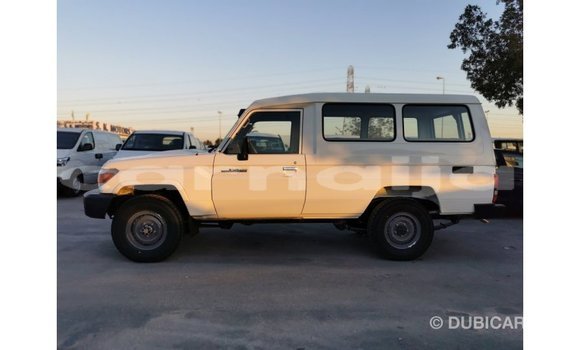 Buy Import Toyota Land Cruiser White Car in Import - Dubai in Abia State Buy Import Toyota Land Cruiser White Car in Import - Dubai in Abia State