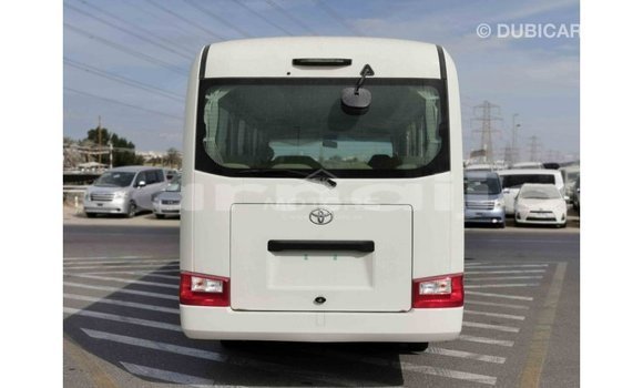 Acheter Import Voiture Toyota Coaster Blanc à Import - Dubai, État d'Abia Acheter Import Voiture Toyota Coaster Blanc à Import - Dubai, État d'Abia