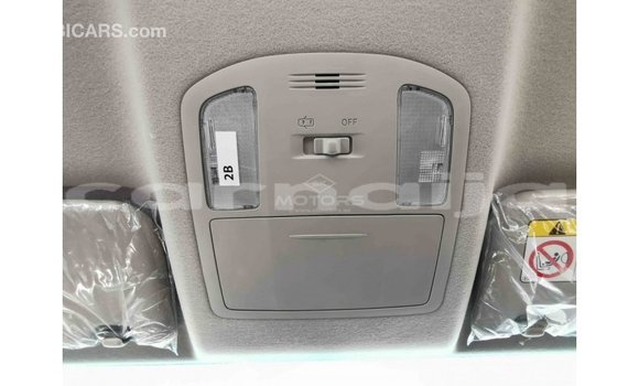 Acheter Import Voiture Toyota Hilux Blanc à Import - Dubai, État d'Abia Acheter Import Voiture Toyota Hilux Blanc à Import - Dubai, État d'Abia