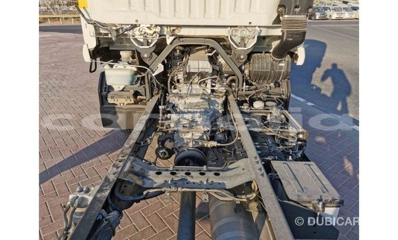 Acheter Import Voiture Isuzu Rodeo Blanc à Import - Dubai, État d'Abia Acheter Import Voiture Isuzu Rodeo Blanc à Import - Dubai, État d'Abia