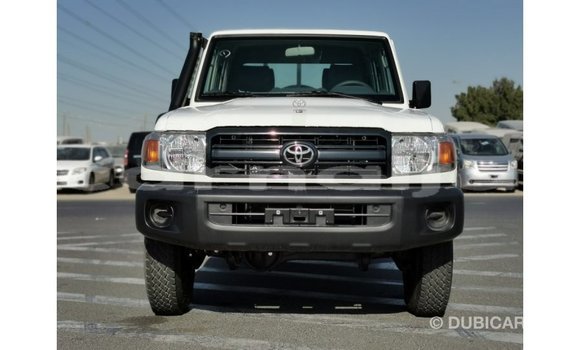 Buy Import Toyota Land Cruiser White Car in Import - Dubai in Abia State Buy Import Toyota Land Cruiser White Car in Import - Dubai in Abia State