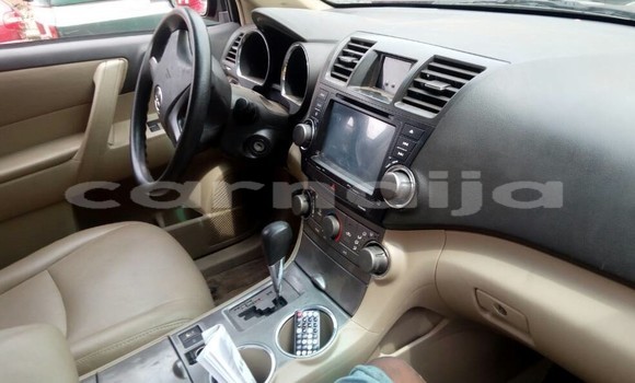 Acheter Occasion Voiture Toyota Highlander Rouge à Daura, Katsina Acheter Occasion Voiture Toyota Highlander Rouge à Daura, Katsina