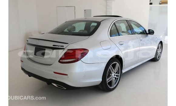 Acheter Import Utilitaire Mercedes‒Benz 1117 Autre à Import - Dubai, État d'Abia Acheter Import Utilitaire Mercedes‒Benz 1117 Autre à Import - Dubai, État d'Abia