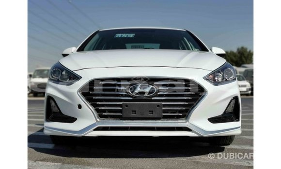 Buy Import Hyundai Sonata White Car in Import - Dubai in Abia State Buy Import Hyundai Sonata White Car in Import - Dubai in Abia State