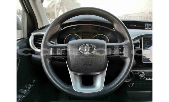 Buy Import Toyota Hilux White Car in Import - Dubai in Abia State Buy Import Toyota Hilux White Car in Import - Dubai in Abia State