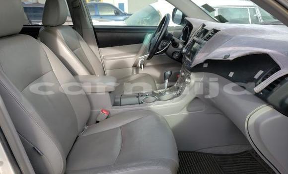 Buy New Toyota Highlander Silver Car in Badagry in Lagos State Buy New Toyota Highlander Silver Car in Badagry in Lagos State