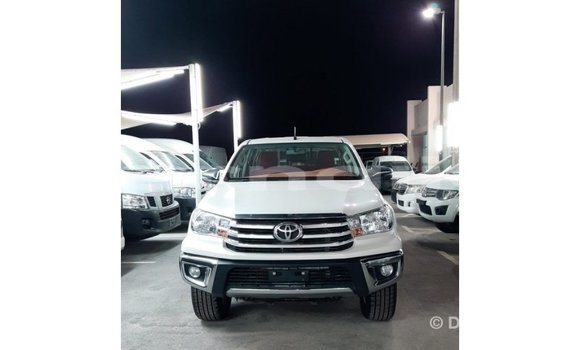 Buy Import Toyota Hilux White Car in Import - Dubai in Abia State Buy Import Toyota Hilux White Car in Import - Dubai in Abia State