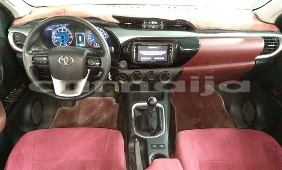 Buy Import Toyota Hilux White Car in Import - Dubai in Abia State Buy Import Toyota Hilux White Car in Import - Dubai in Abia State