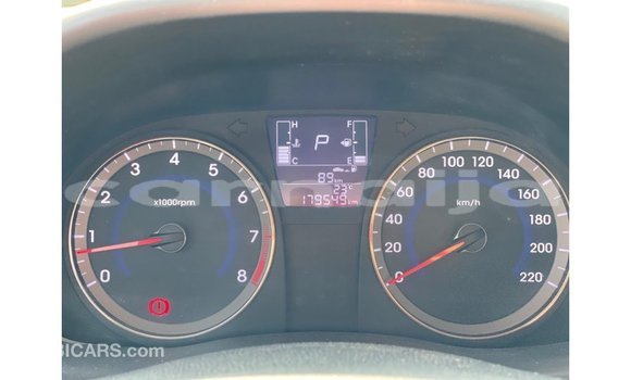 Buy Import Hyundai Accent White Car in Import - Dubai in Abia State Buy Import Hyundai Accent White Car in Import - Dubai in Abia State