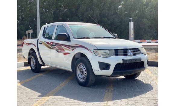 Buy Import Mitsubishi L200 White Car in Import - Dubai in Abia State Buy Import Mitsubishi L200 White Car in Import - Dubai in Abia State