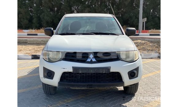 Buy Import Mitsubishi L200 White Car in Import - Dubai in Abia State Buy Import Mitsubishi L200 White Car in Import - Dubai in Abia State