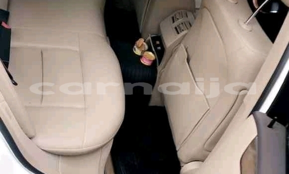 Acheter Occasion Voiture Mercedes-Benz C–Class Blanc à Agbor, État du Delta