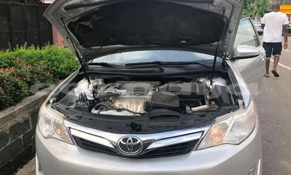 Acheter Occasion Voiture Toyota Camry Gris à Agbor, État du Delta Acheter Occasion Voiture Toyota Camry Gris à Agbor, État du Delta